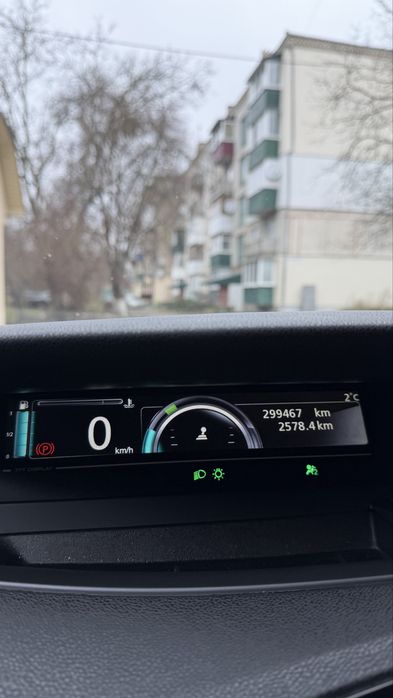 Renault grand scenik 2014