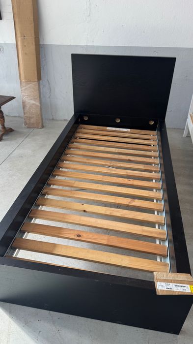 Cama IKEA Malm solteiro