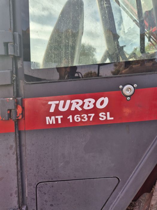 Empilhador telescópico Manitou