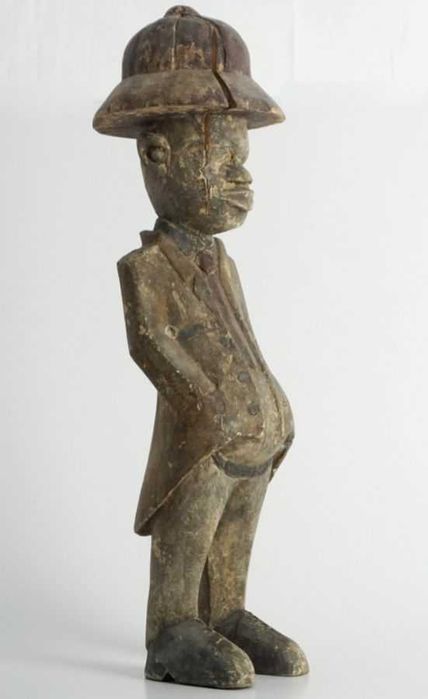 Escultura africana em madeira muito antiga