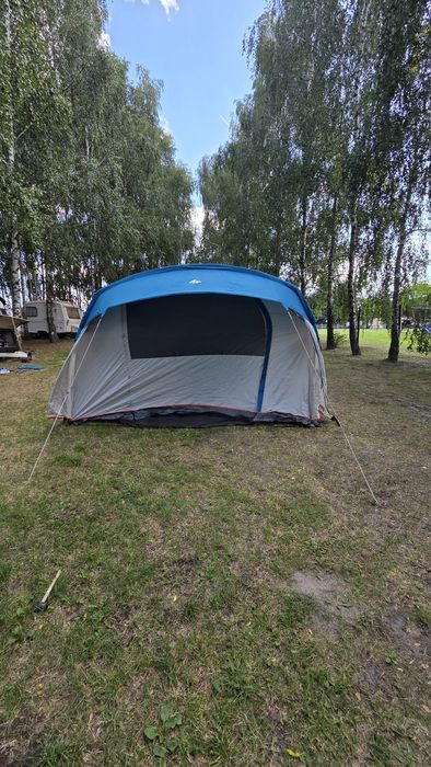 Namiot Turystyczny  QUECHUA 5.2 Duży Przestrony Przedsionek