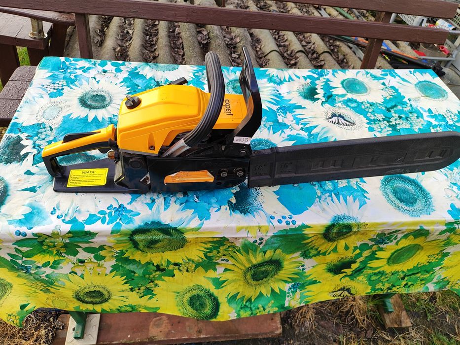 Бензопила  Expert майже нова