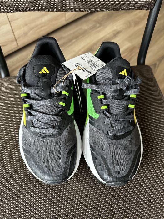 Adidas Adistar CS Grey Beam Yellow 25 см