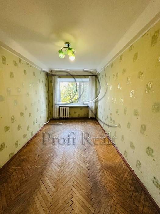Продаж 2к квартири. м. Лівобережна. Русанівка. Ентузіастів 15.