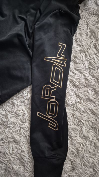 Dres dziecięcy nike Jordan 116-122 6-7 lat