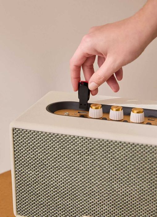 Coluna Bluetooth 40W estilo Retro