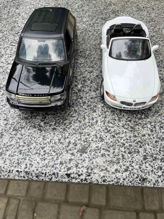 Колекційні моделі авто 1:18.