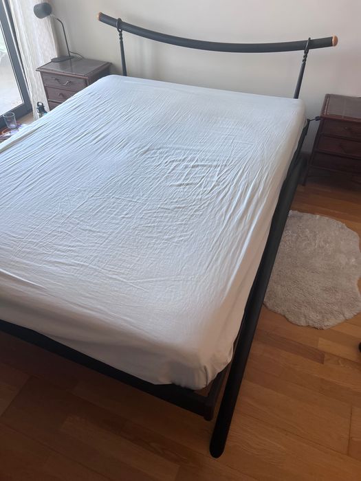 Cama de casal com estrado (1,4x2,0m)