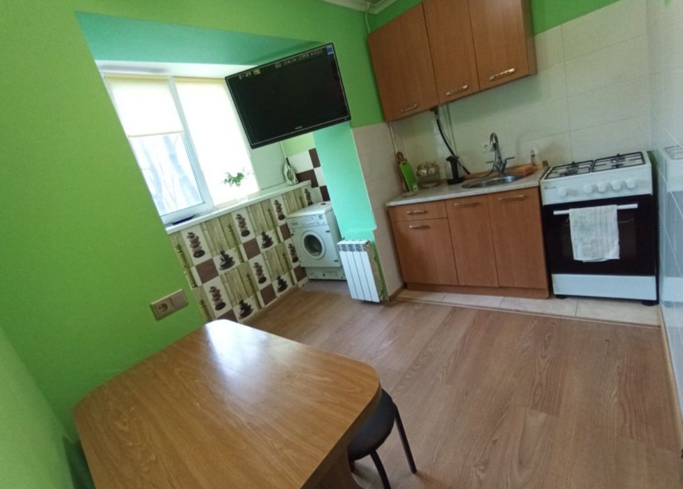 Посуточно м Черниговская,  ул Братиславская 34б Институт сердца 5 мин