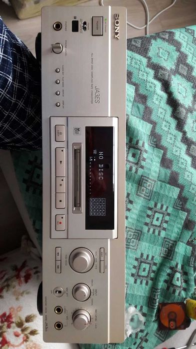Мини дисковая дека SONY-mds-ja 3 ES- цвет голд -с пультом\состояние и гарантия!