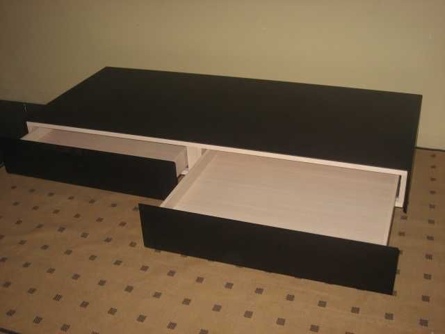 STOCK OFF: Mesa de apoio Molteni com gavetas em madeira Wengé