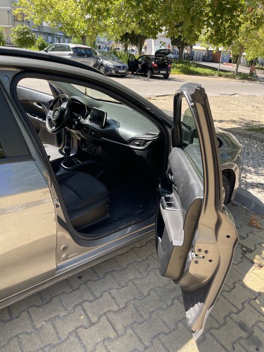 Carro a venda ,quem esta interressado