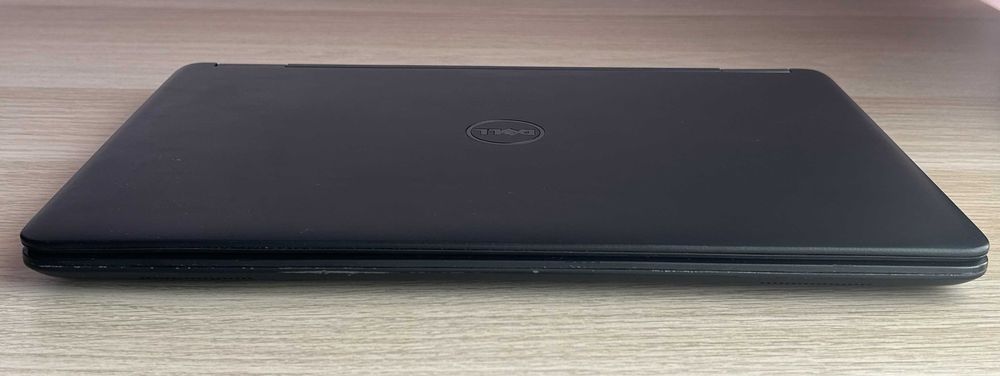 Dell Latitude E7250 i7 8Gb SSD 256Gb // bateria 95%