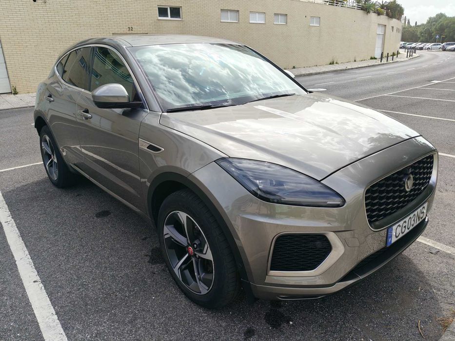 Jaguar E-Pace P300e R-Dynamic