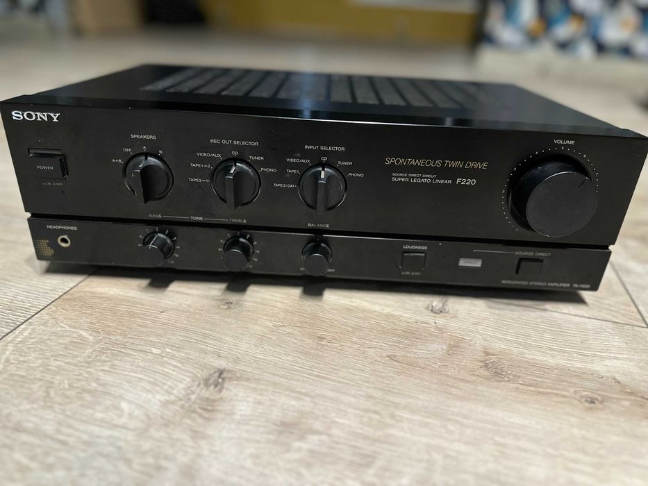 Интегральный усилитель SONY TA-F220