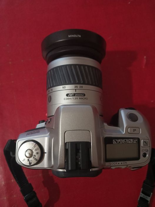 Máquina fotográfica Minolta Dynax 505si super