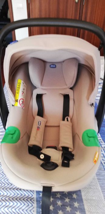 *NOVO* Carrinho de bebe Chicco Alysia Trio em excelente estado