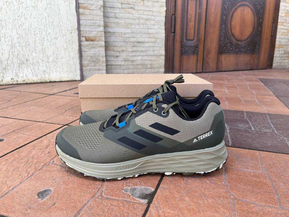 Кросівки Adidas Terrex Two Flow Trail Focus Olive (46.5 розмір)