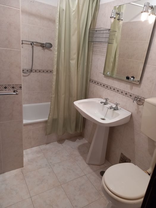 Quarto para arrendar