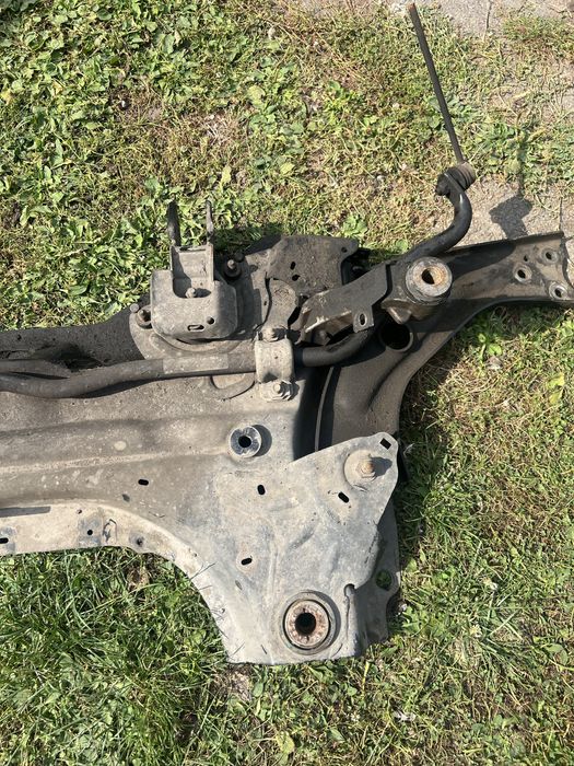 Peugeot Citroen 2.0 передня балка.