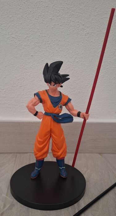 Figura Songoku Com Bastão