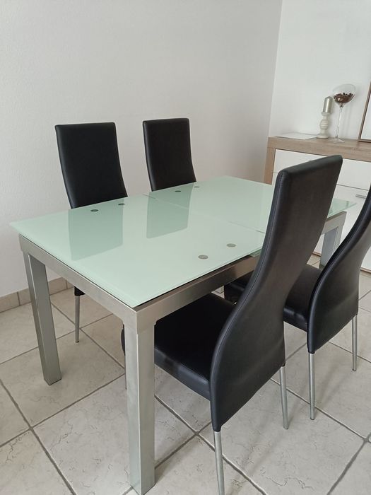 Mesa vidro extensível e 4 cadeiras