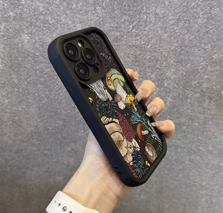 Чохол на iPhone 12