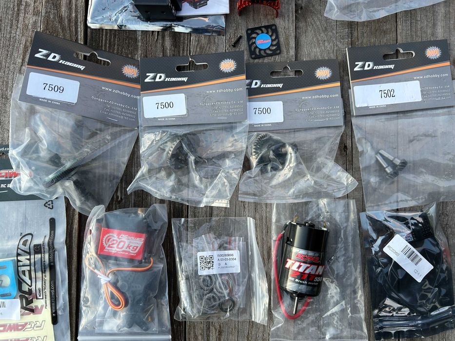 Радіокерована машина ZD Racing DBX 10 + повний набір МЕТІЛІЧНИХ запчастин на апгрейд