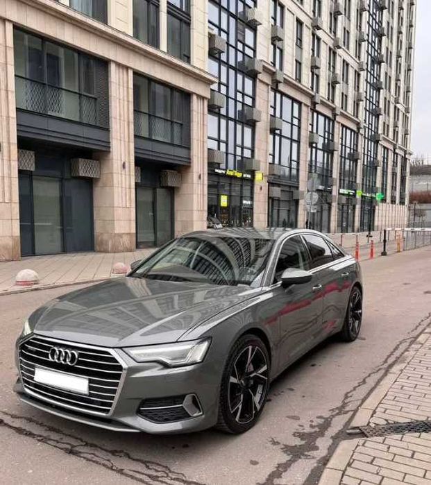 Audi A6       2021