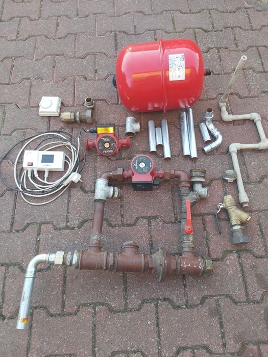 Części do kotłowni, hydraulika.