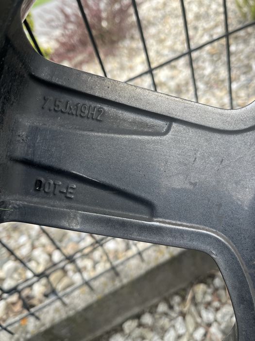 Koła aluminiowe Volvo xc60 opony pirelli 235/55/19