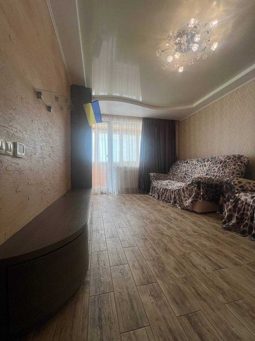 Продам 2 к кв с ремонтом мебель и техника Салтовка 520 м/р 56 кв м улучшеная планировка метро 7 мин пешком Гв-Широнинцев 49 Г