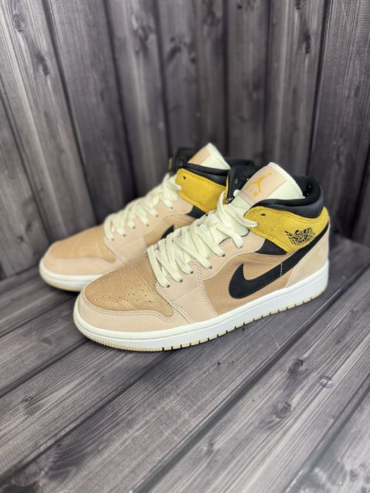 Кросівки Nike Air Jordan 1 Mid SE/p.40