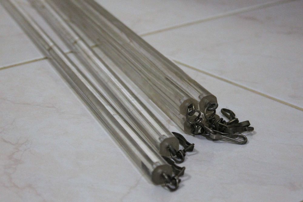 Puxadores de cortinas em acrílico