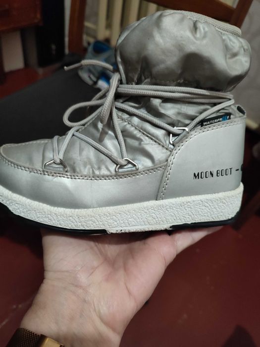 Дитячі зимові чобітки Moon Boot Original  EU 32