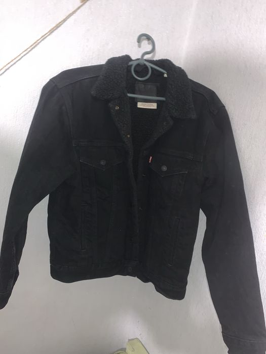 куртка Levi's Premium.