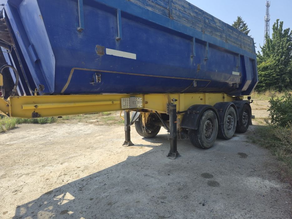 Schwarzmuller HKS 2004 напівпричіп