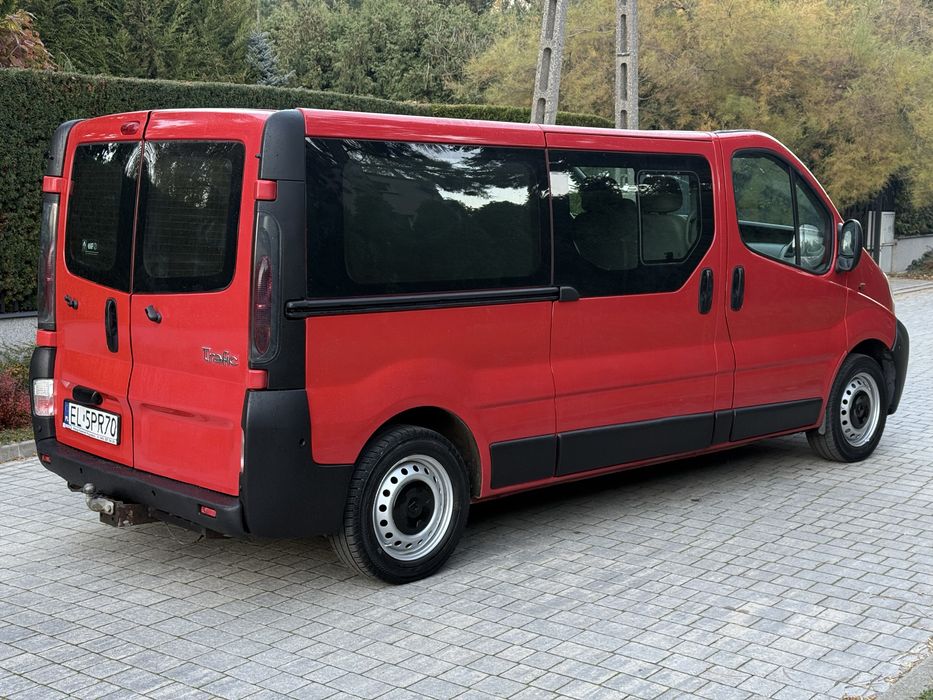 Renault Trafic_1.9dCi_2005_9 Osób_L2H1_Hak_Sprawny