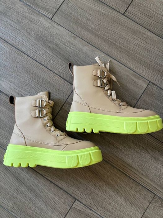 Sorel Caribou X Boot Lace Waterproof жіночі черевики ботинки 39.5 / US 8.5