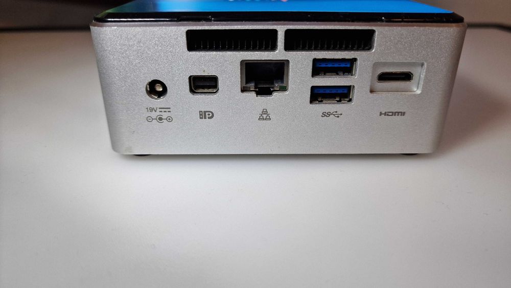 Mini PC Intel NUC5i5RYH i5-5250U / 8GB RAM / SSD 256GB / WiFi / Bluetooth