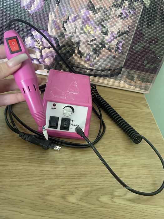 Продам фрезер, витяжку, і лампу