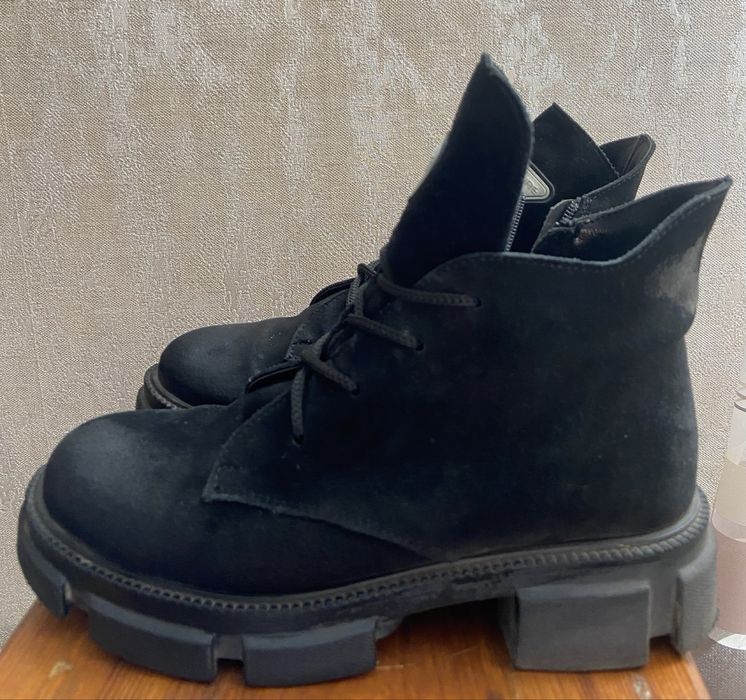 Шкіряне  жіноче взуття