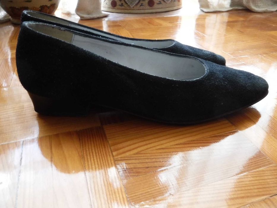 Sapatos meio salto - 38