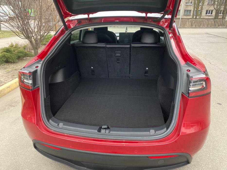 Tesla Y Performance 2021