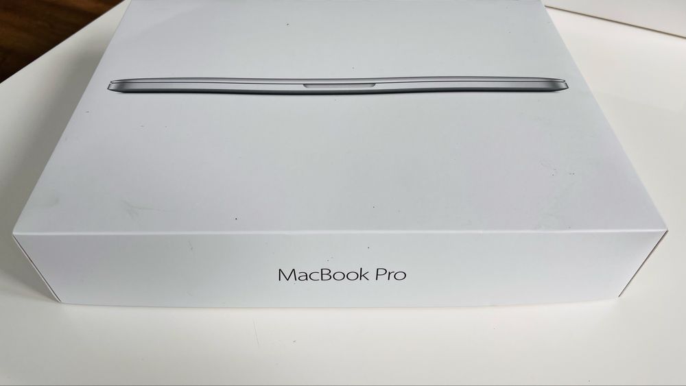 Macbook Pro 2015 13 cali