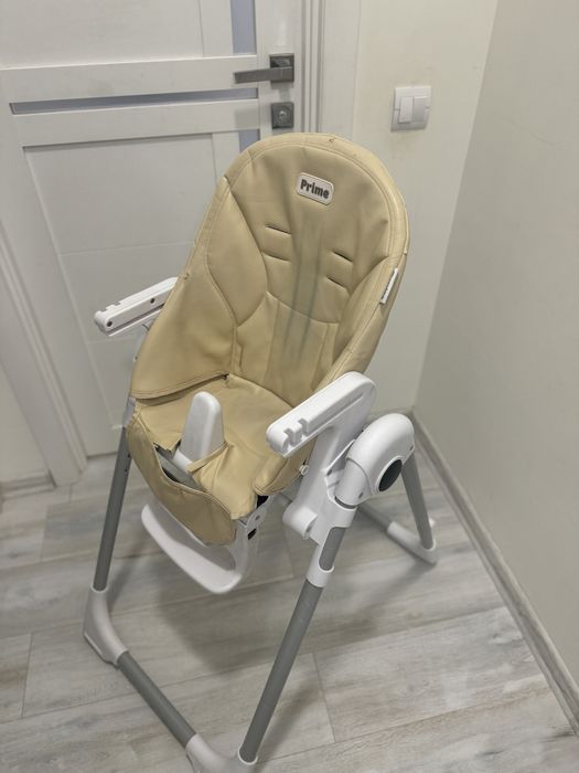 Столик для годування