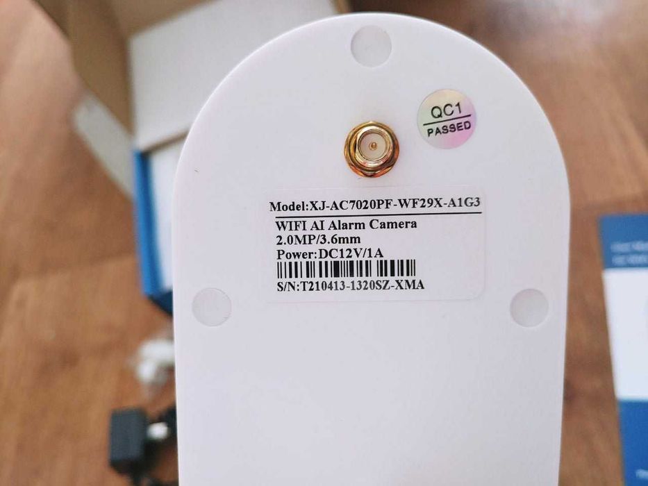 Камера видеонаблюдения с прожектором, FullHD c Wi-Fi