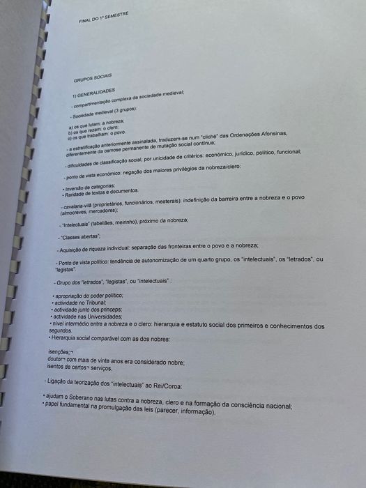 Vendo apontamentos de história do direito