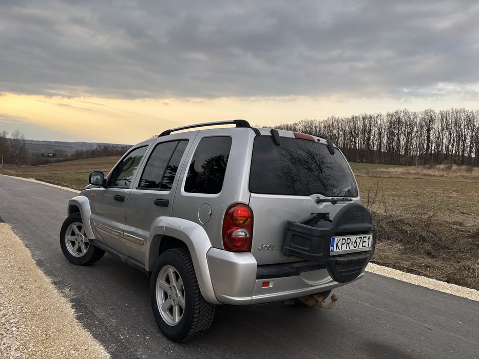 Jeep Cherokee KJ 2.8 CRD