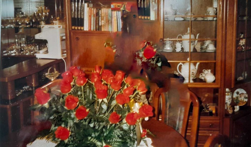 Bar de Sala Antigo com Móvel